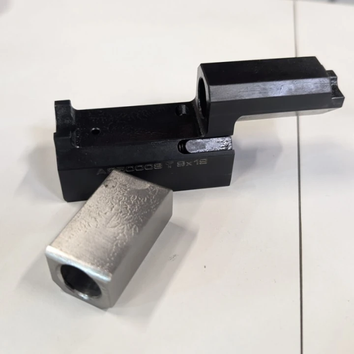 Karabinek Lucansky Arms Stinger 9 - lufa 4" - 9x19mm